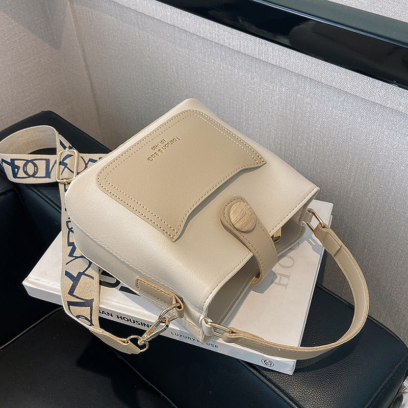 Bag women's crossbody small hand new shoulder bag trendy fashion large capacity portable shoulder cross body bag bucket bag