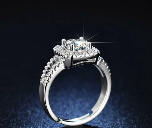 Square American diamond style ring