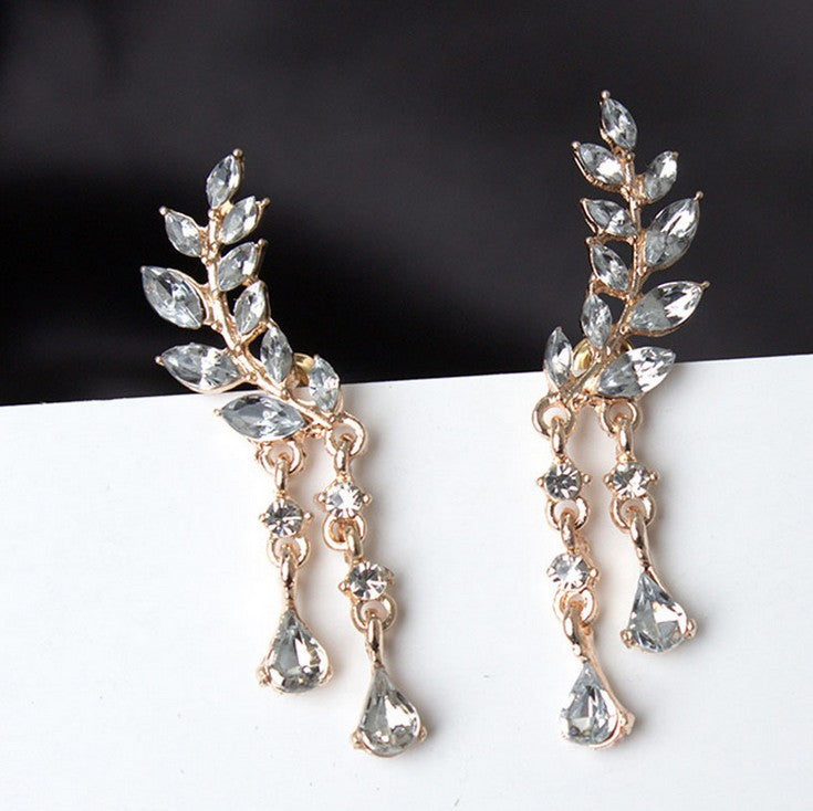 Factory Korean version of new sweet flash diamond popular leaves tassel crystal top earnings